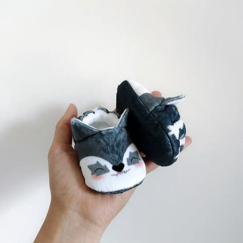 Chaussons bébé - loup – Image 2